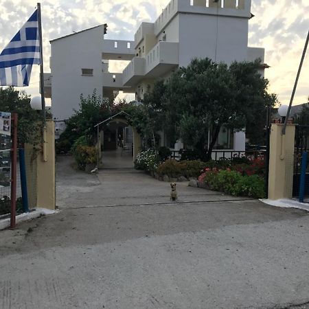 Kavoúsion Tholos Rooms מראה חיצוני תמונה