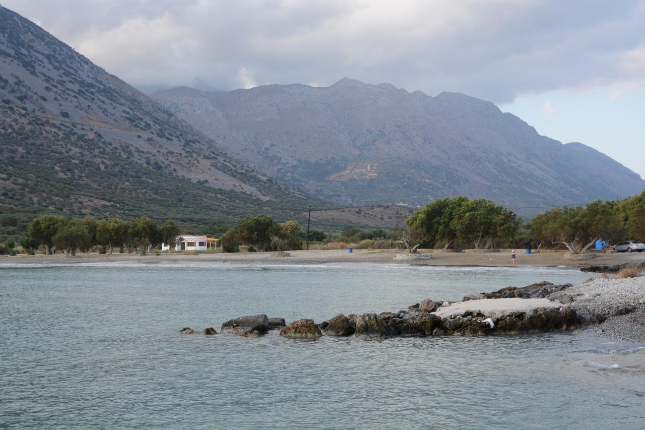 Kavoúsion Tholos Rooms מראה חיצוני תמונה