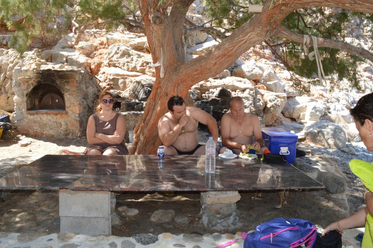 Kavoúsion Tholos Rooms מראה חיצוני תמונה