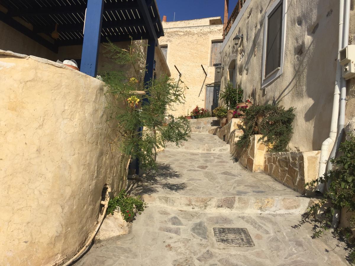 Kavoúsion Tholos Rooms מראה חיצוני תמונה