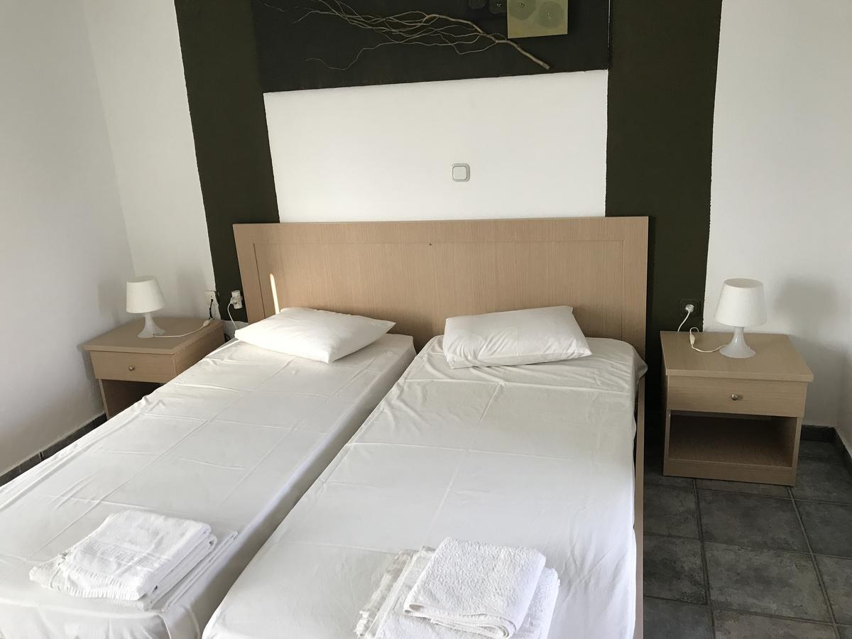 Kavoúsion Tholos Rooms מראה חיצוני תמונה