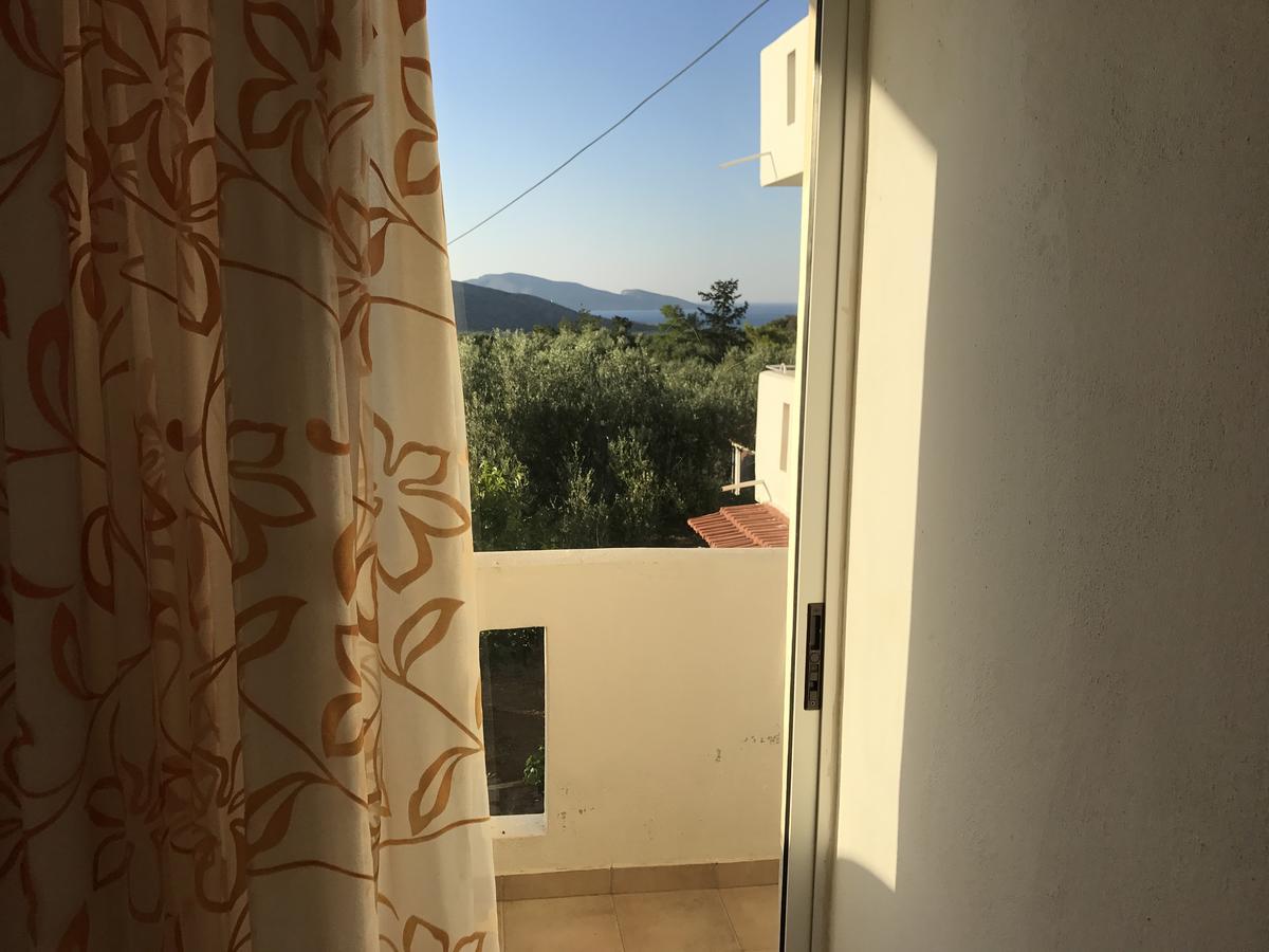 Kavoúsion Tholos Rooms מראה חיצוני תמונה